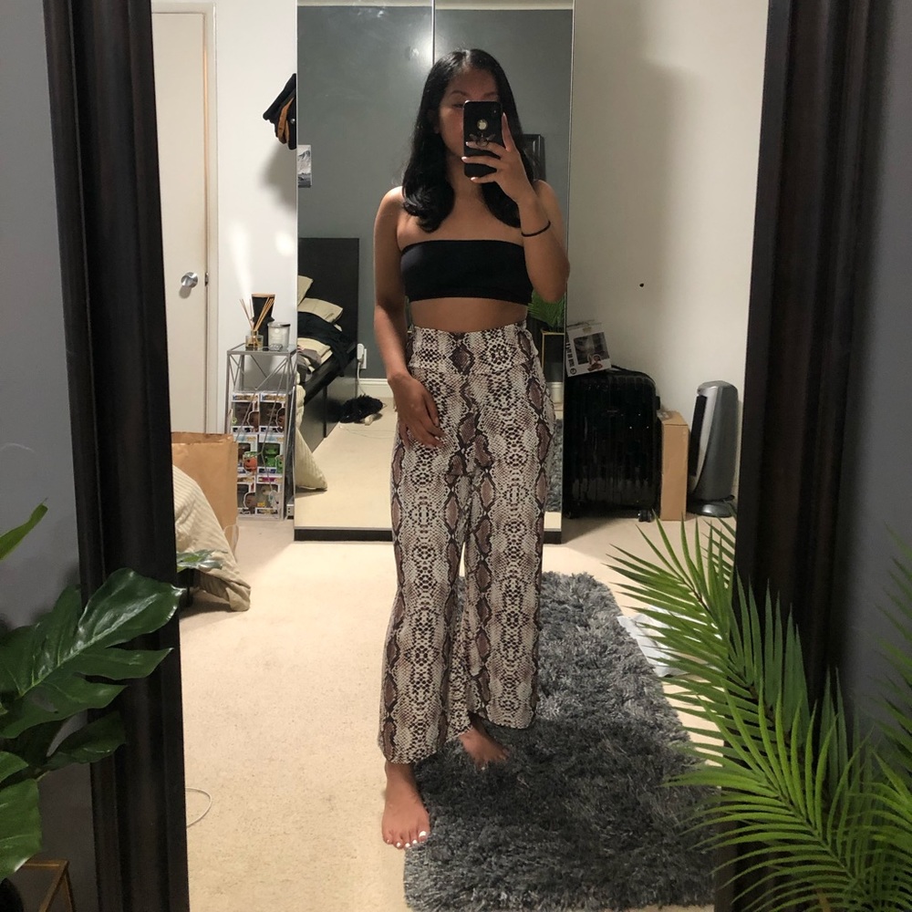 Boohoo Snake Print Slinky Culottes